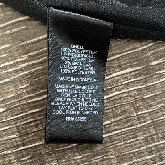 Express women’s black halter romper - Picture 10 of 10